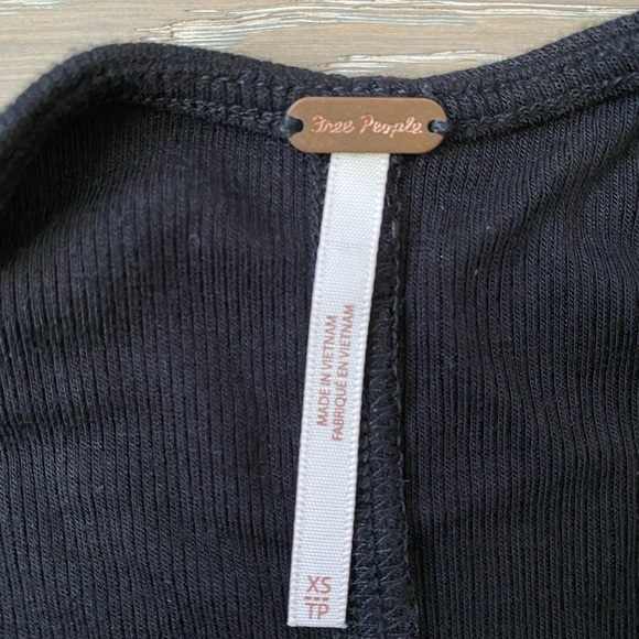 Free people black top - Picture 4 of 4